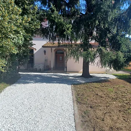La Favola A Rovescio * Camaiore